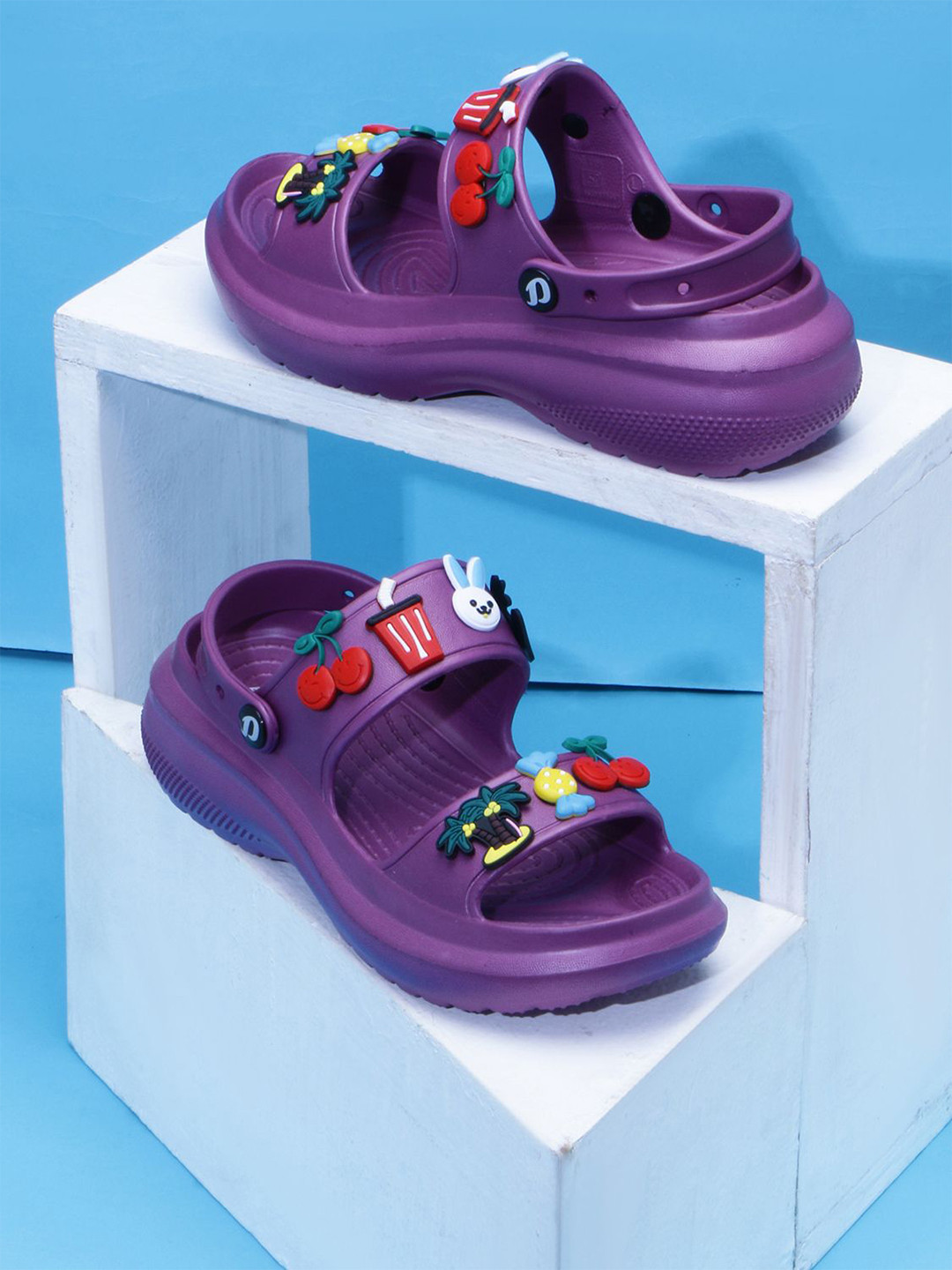 DOCTOR EXTRA SOFT Women Silicon Jibbitz