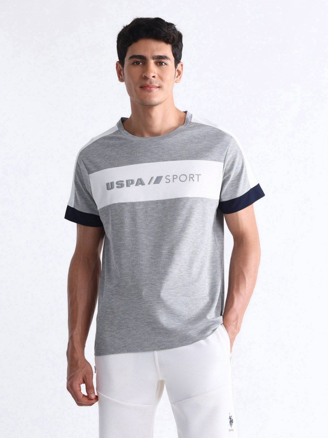 USPA Sport Men Brand Logo Embossed Slim Fit T-shirt