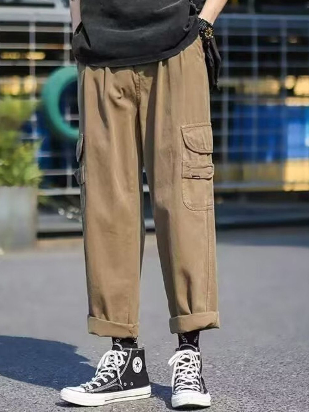 KPOP Men Relaxed Fit Mid-Rise CargosTrousers