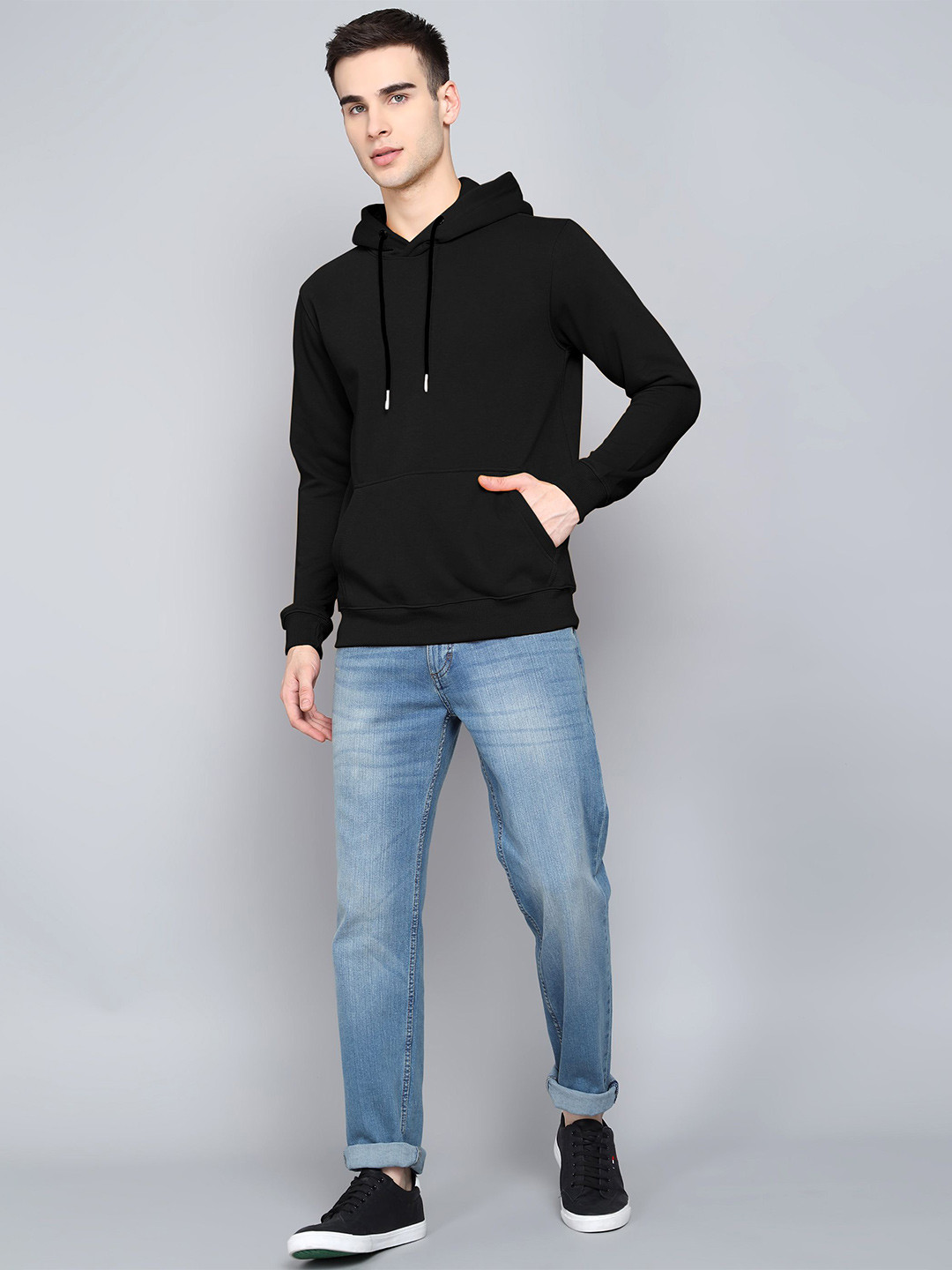 The Roadster Lifestyle Co Men Regular Fit Solid Hoodie With Two Pockets