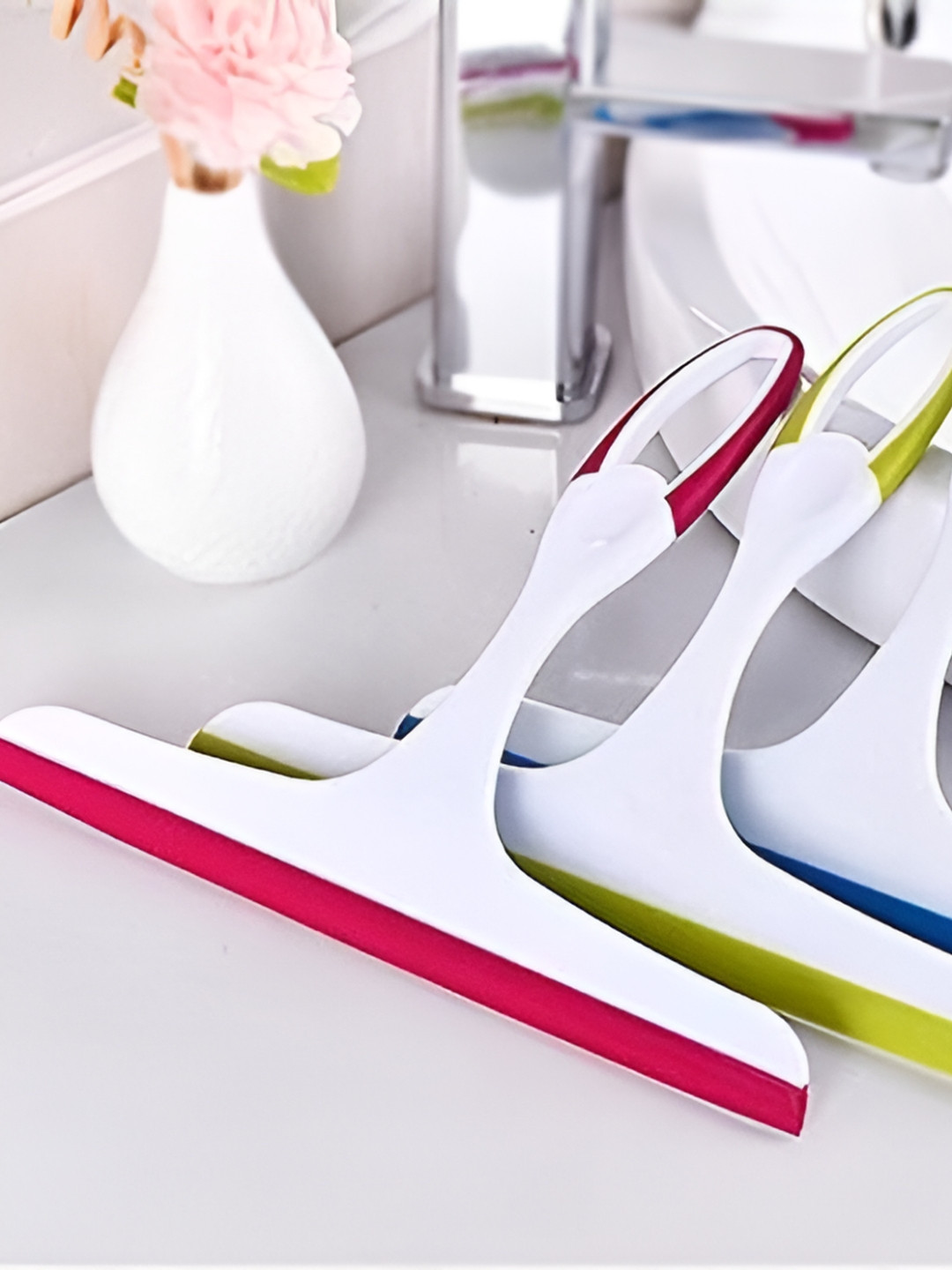 ARPANA BRIGHT Red & Green 3 Piece Bath Accessories Set