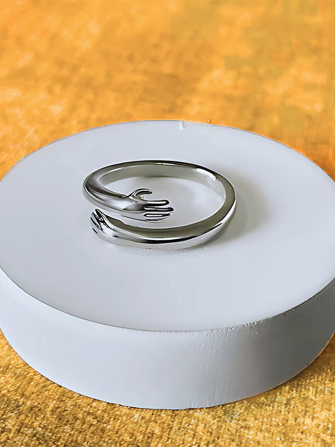 Silver Chest 925 Sterling Silver Hug Finger Ring