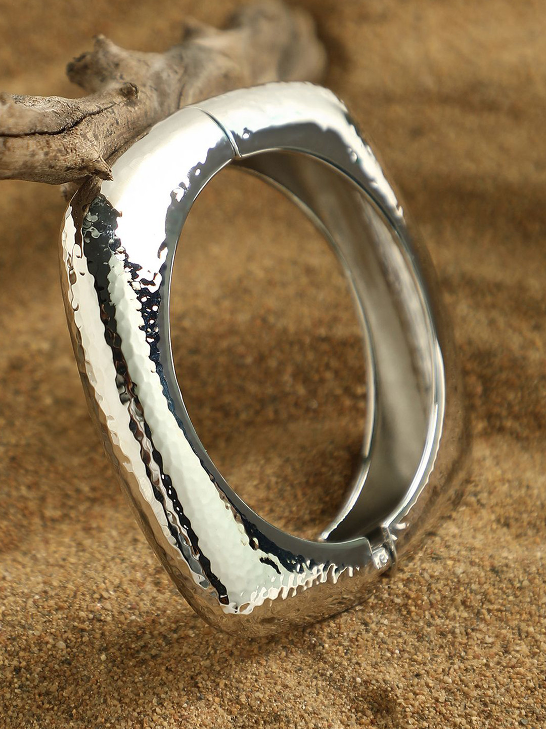 SOHI Women Silver-Plated The Dented-Quad Bangle-Style Bracelet