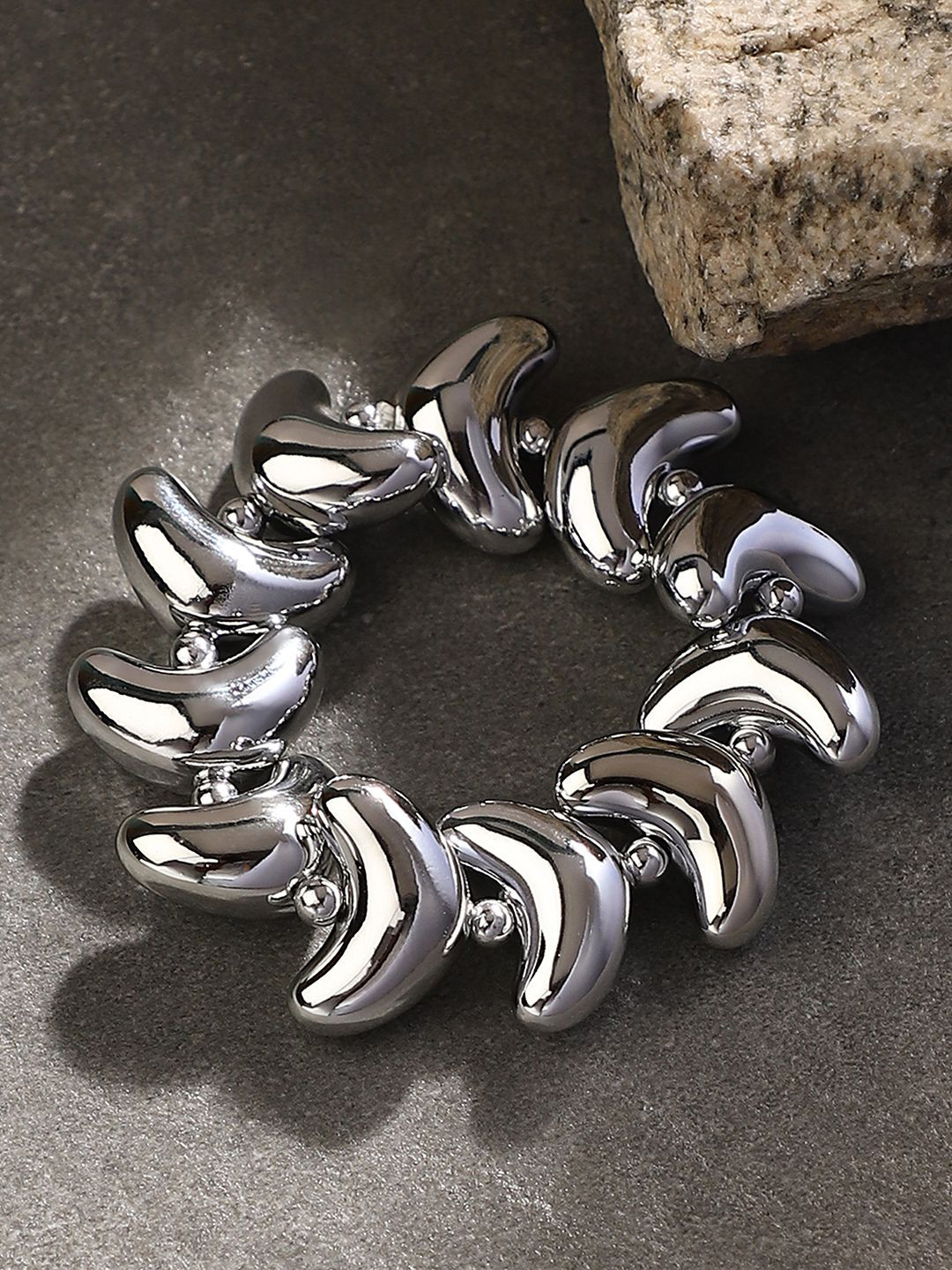 SOHI Silver-Plated The Arc Beaded Elasticated Bracelet