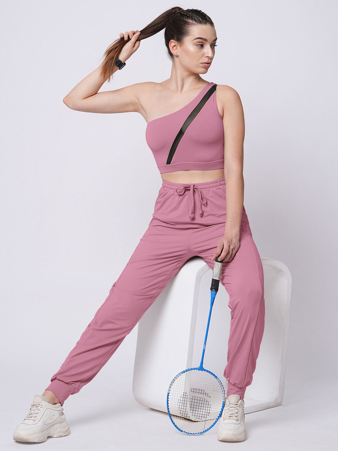 Fitkin Women Solid Medium Coverage Anti Odour One-Shoulder Workout Bra