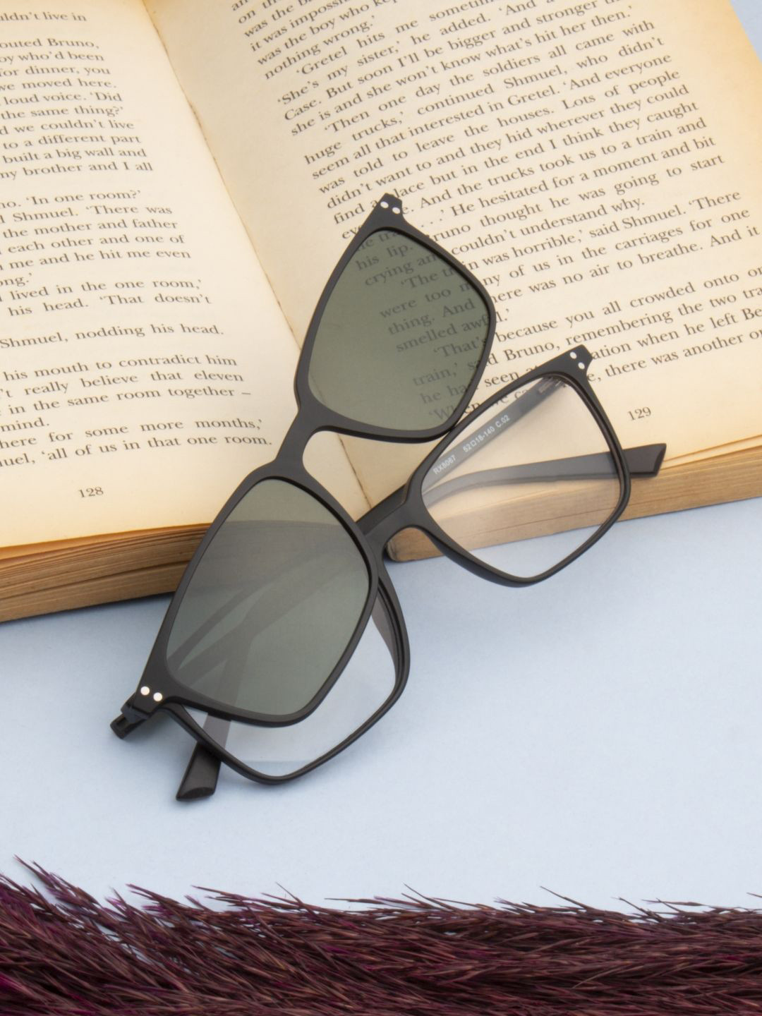 Ted Smith Unisex Black-Green Rectangular Clip On Frames Clip On Sunglasses With Polarized Lens