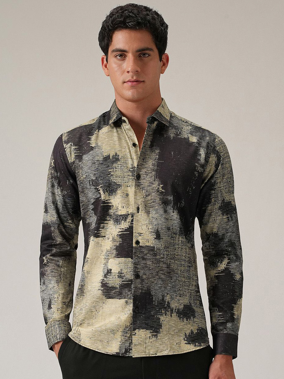 Banana Club Distorted Printed Classic Slim Fit Shirt