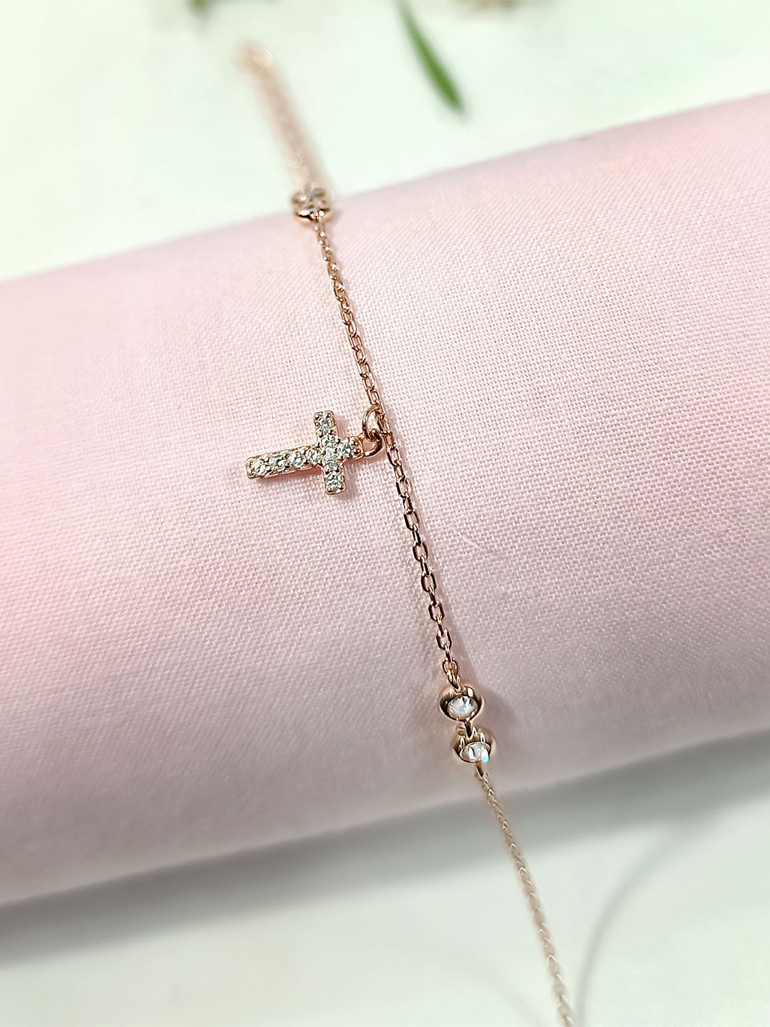 INARI SHINES 925 Silver Rose Gold Plated Divine Cross Charms Bracelet