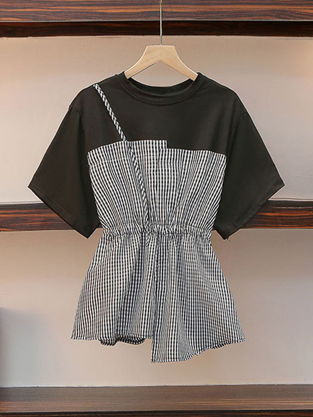 Outzidr White Twofer Style Tshirt