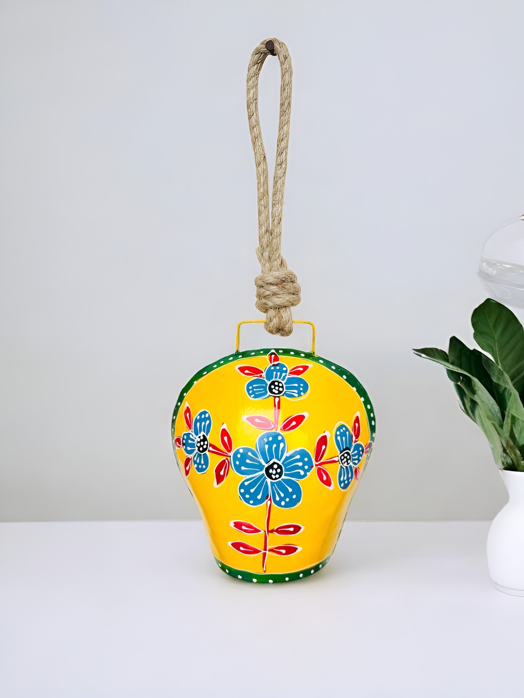 WARMINGO DE cow bell Metal Floral Glossy Hanging Hall Wall Hangings-6In