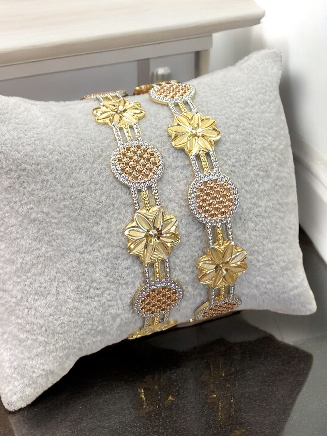 FAA FASHION Set Of 2 22KT Gold-Plated Mix Silver Designer Bangles