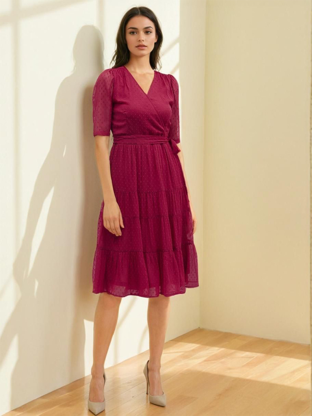 Stylecast X Slyck Solid Pattern V-Neck Fit and Flare Knee Length Dress
