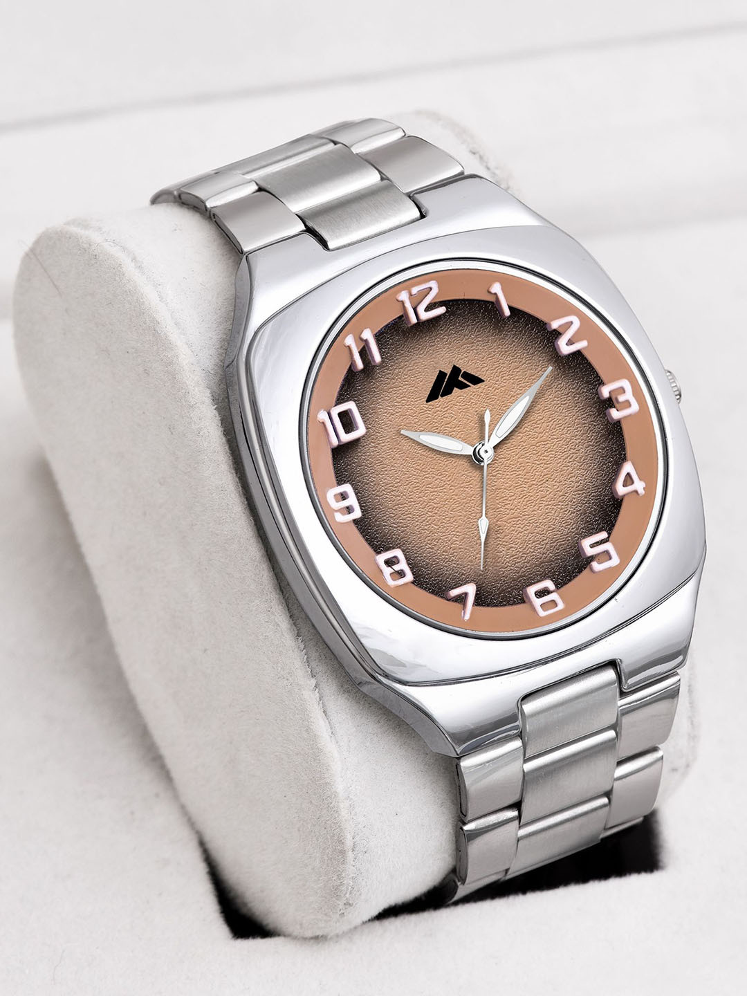 ON TIME OCTUS Men Brass Dial & Stainless Steel Bracelet Style Straps Analogue Watch MT-415