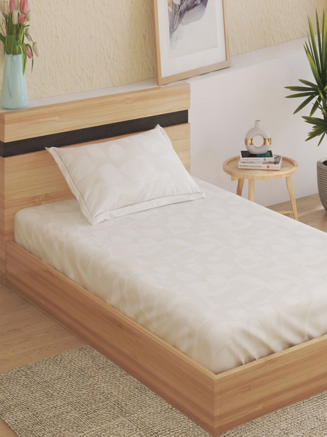 Home Centre Off White Geometric Polyester 160 TC Single Bedsheet with a Pillow Cover-86 x 60 inches