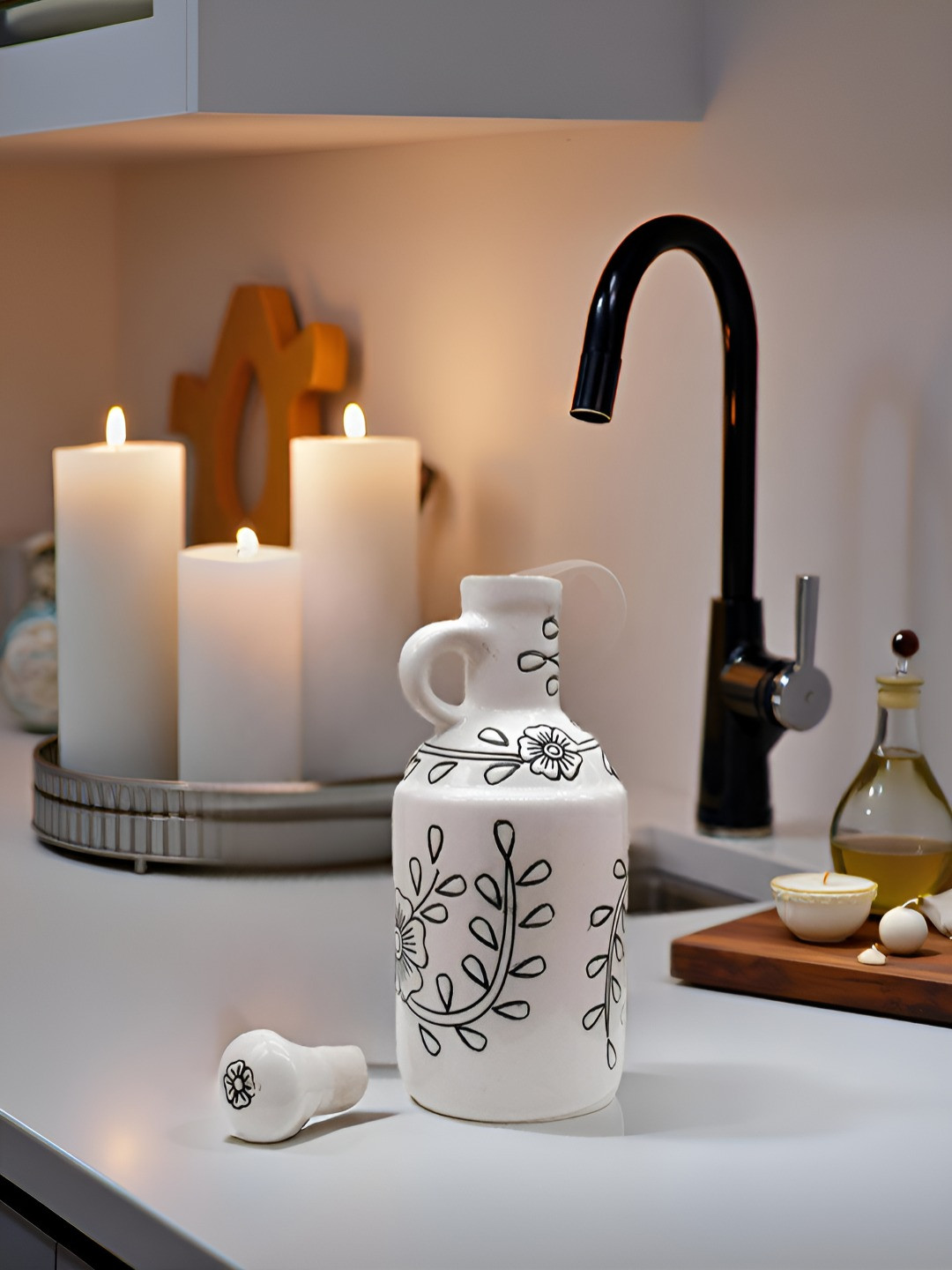 Kraftlik Handicraft White Ceramic Easy to Clean Oil Dispenser