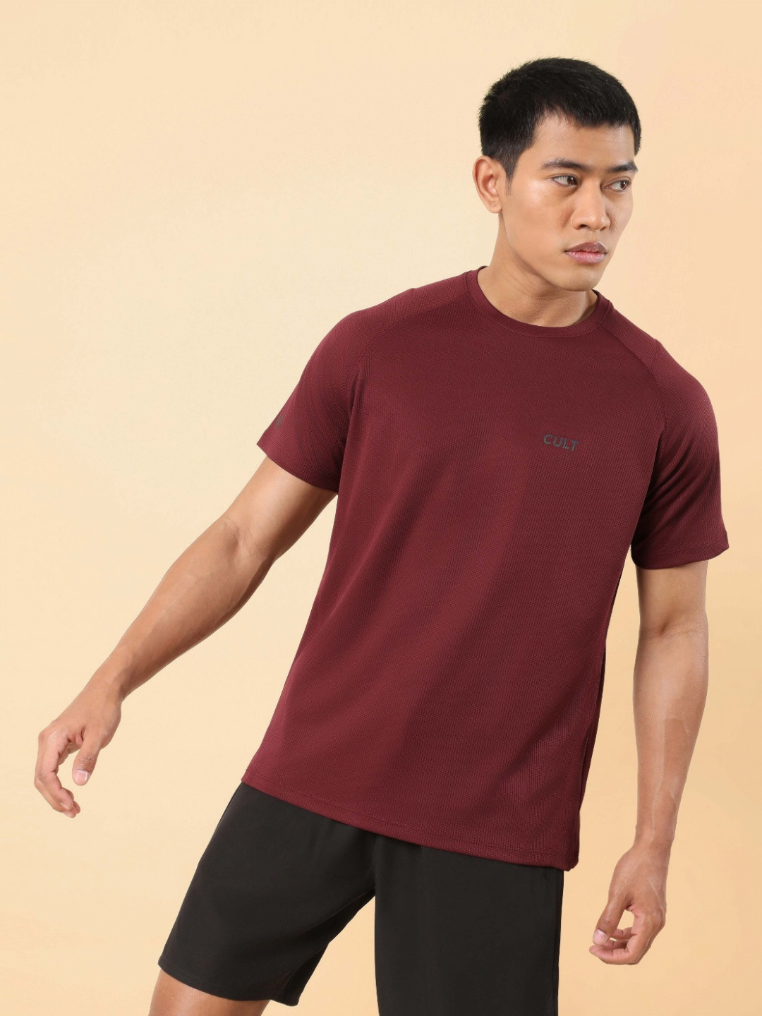 CULT Men Wine Training All Form T-shirt