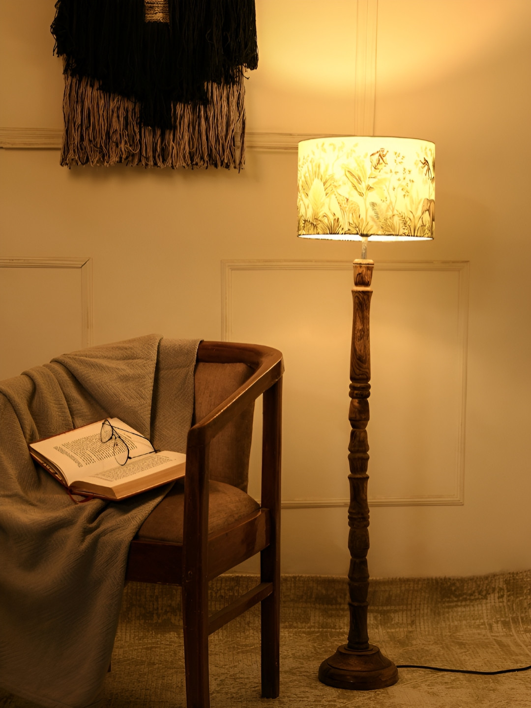 green girgit White & Green Printed Wooded Floor Lamps