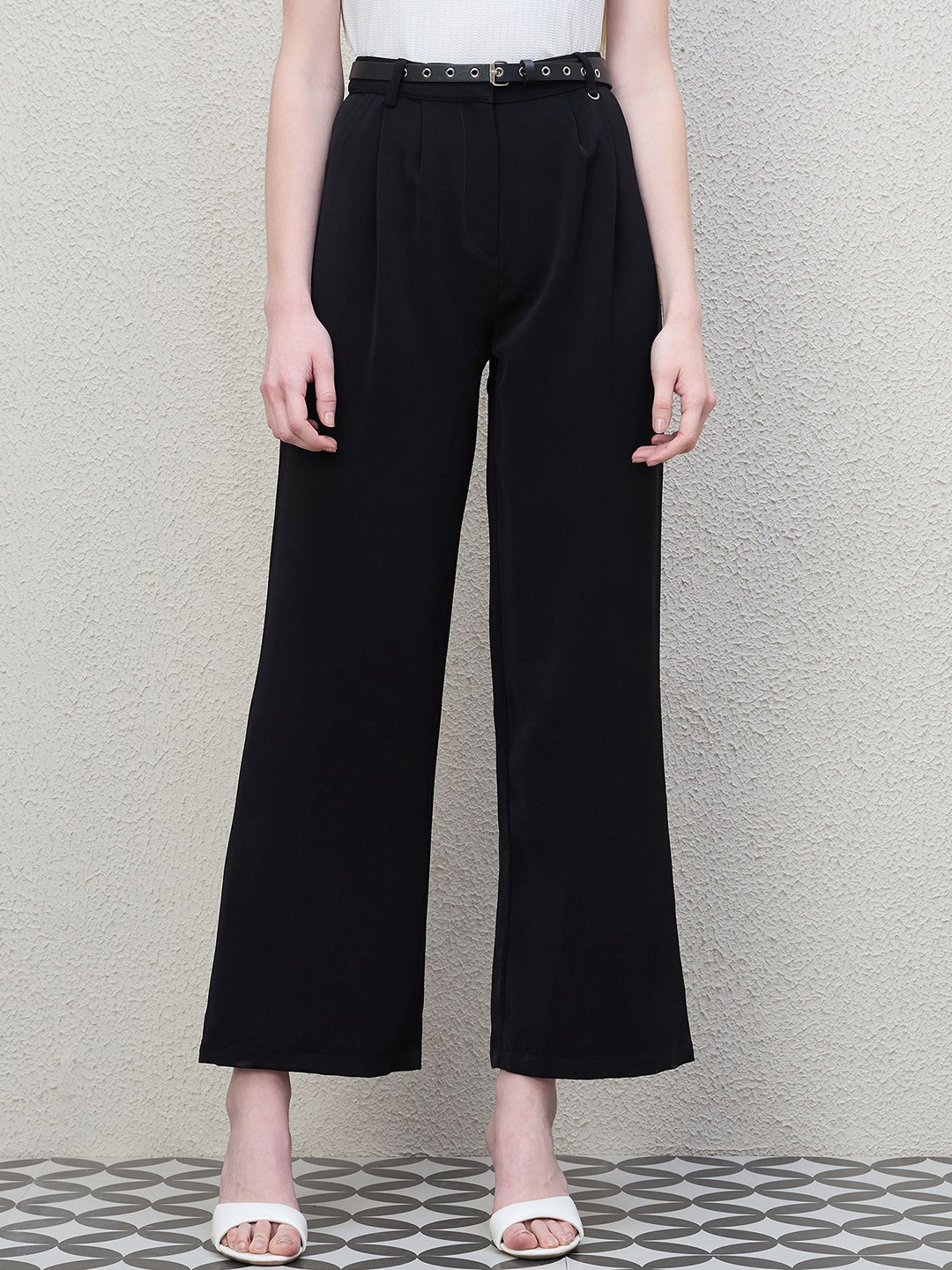 Iconic Solid Flared Fit Mid Rise Pu Belted Stretchable Pleated Pants