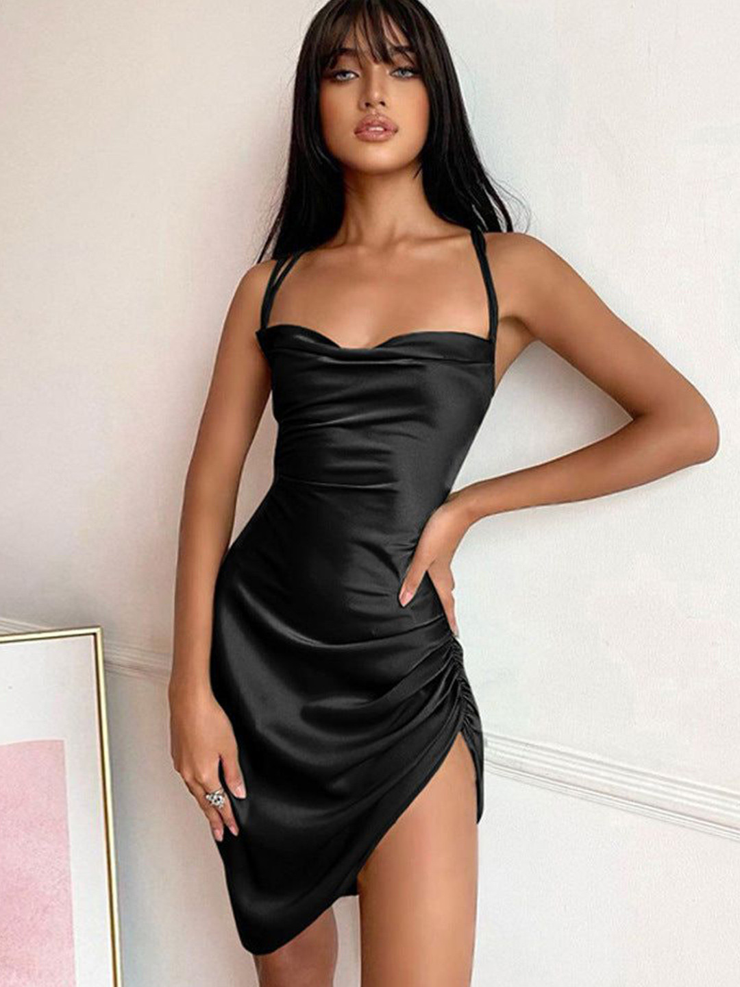 Outzidr Black Mini Ruched Bodycon Dress