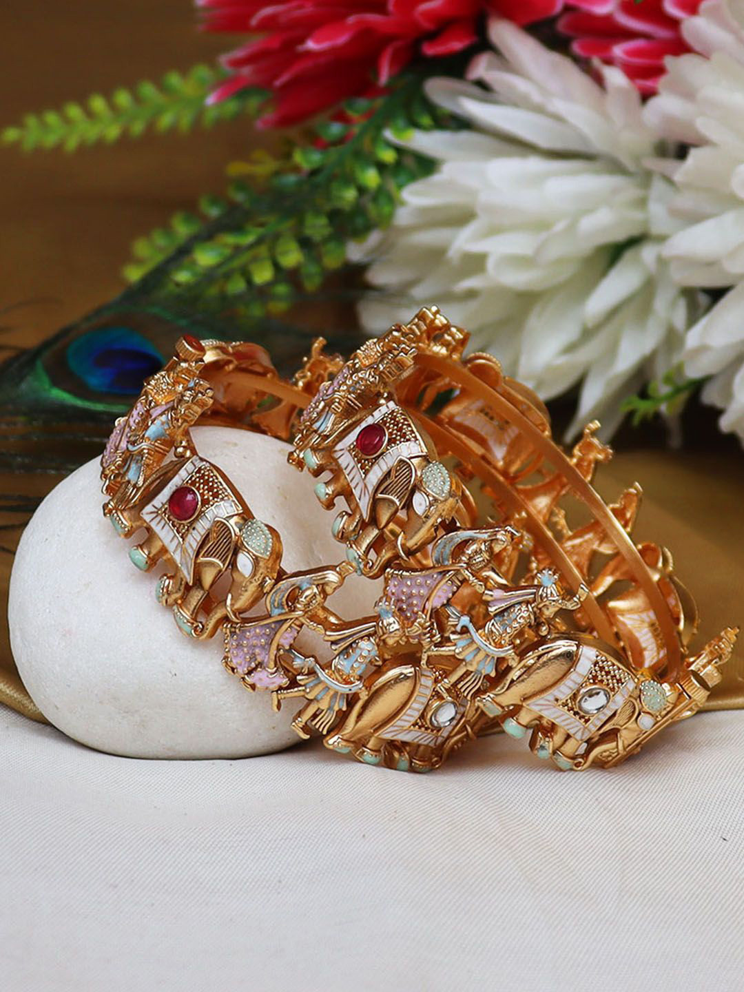 TAJ BRIDAL STORE Set Of 2 Gold-Plated Kundan Studded Kada Bracelet