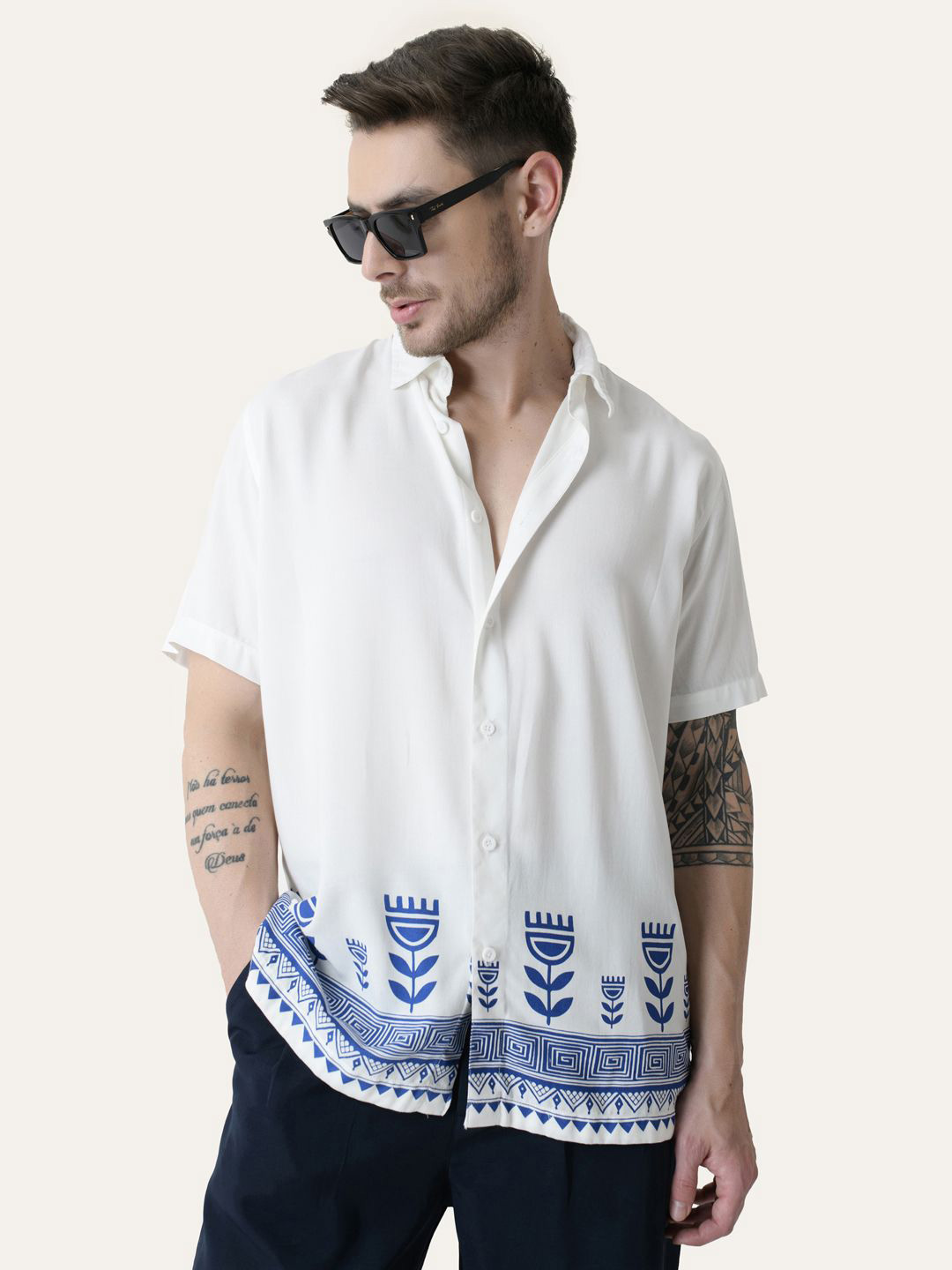 PERCH Men Relaxed Off White Printed Rayon Casual Shirt