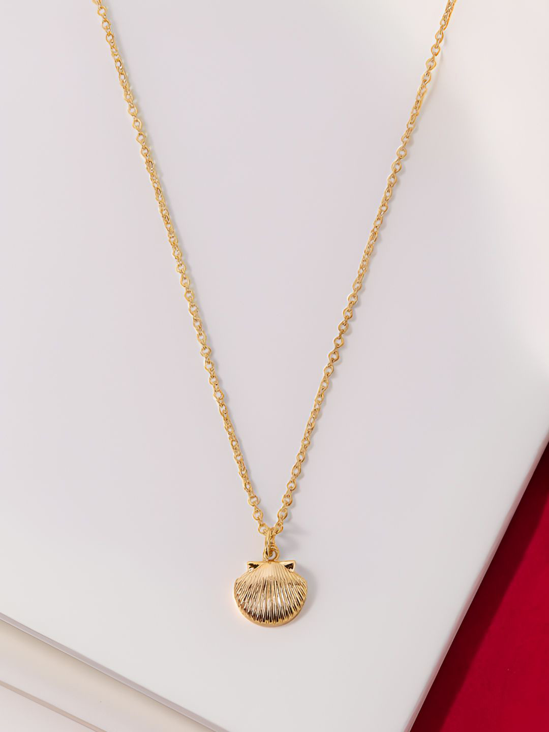 Accessorize Shell-Shaped Pendant With Chain