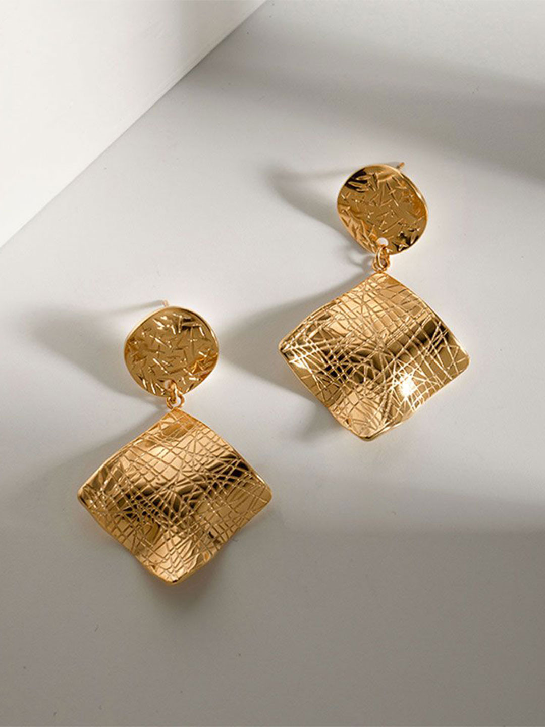 Aiza Mesh Facet Gold Plated Dangler Earrings