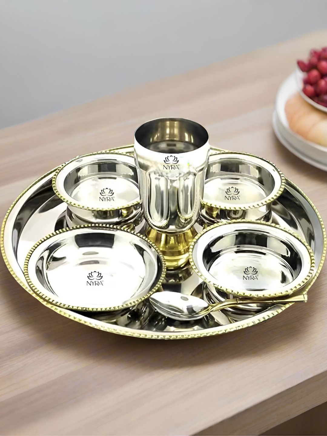Nyra Kitchenware Steel Solid Stainless Steel Dishwasher Safe 7 Piece Dinner Set