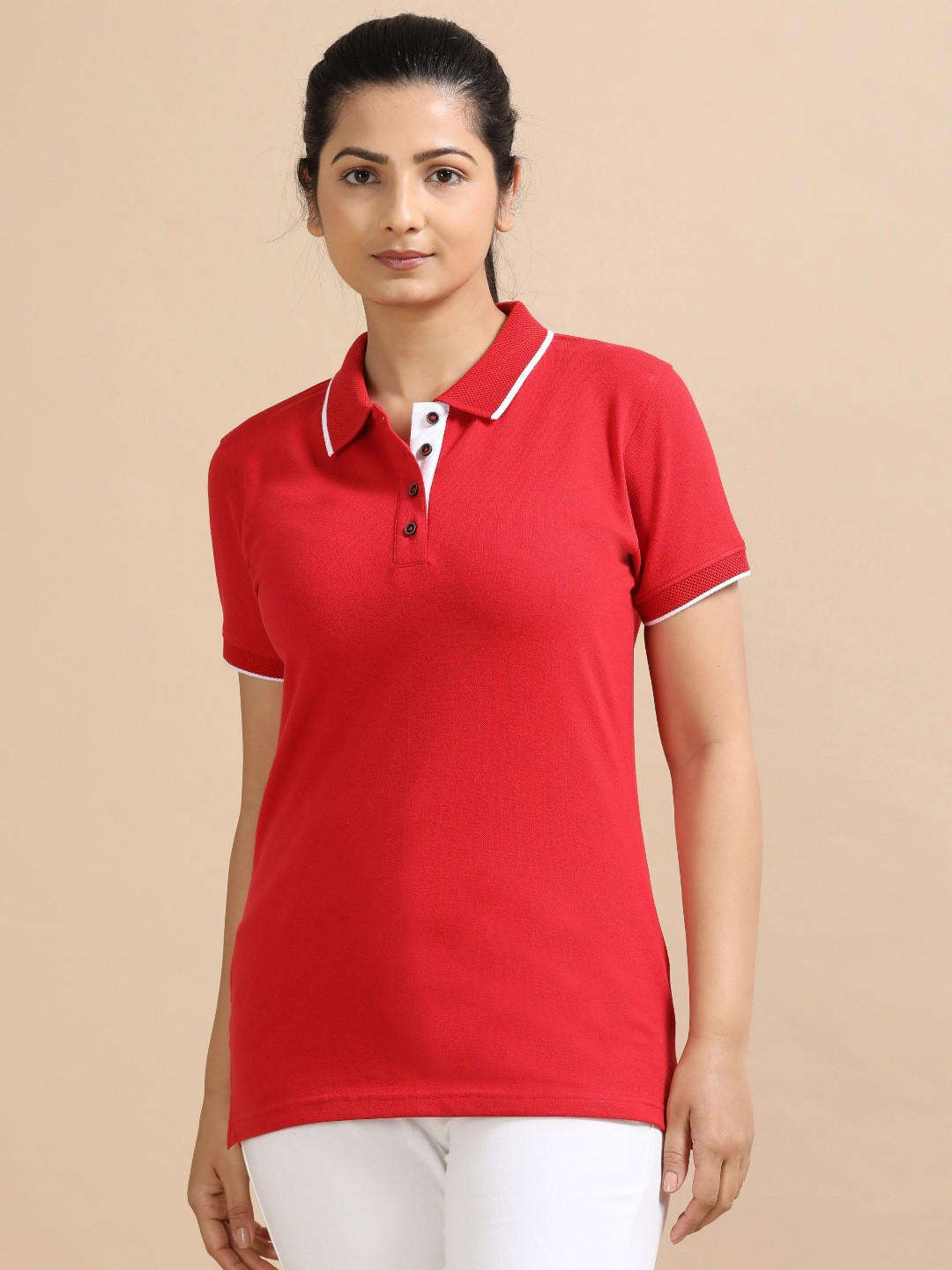 SHOWKEY Women Solid Polo Collar T-shirt