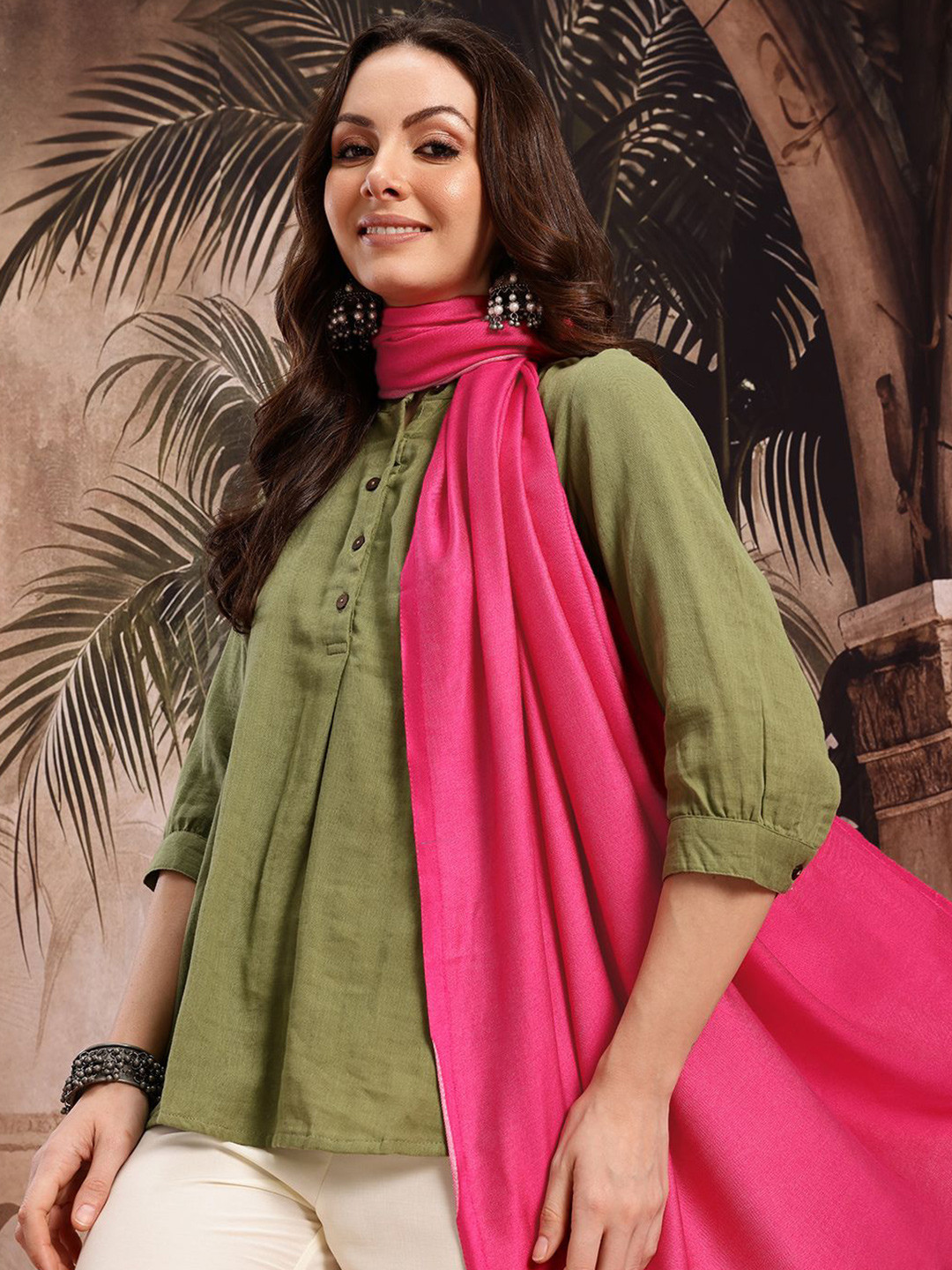Sangria Reversible Women Stole With Fringes