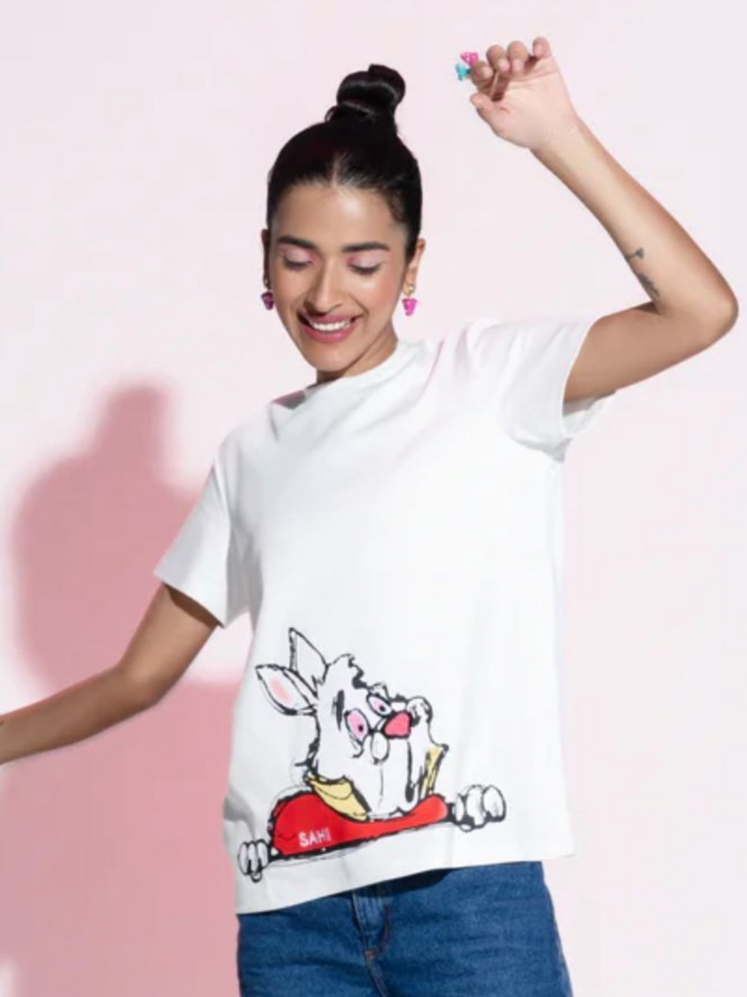 Sahi London Women Colourblocked Applique T-shirt
