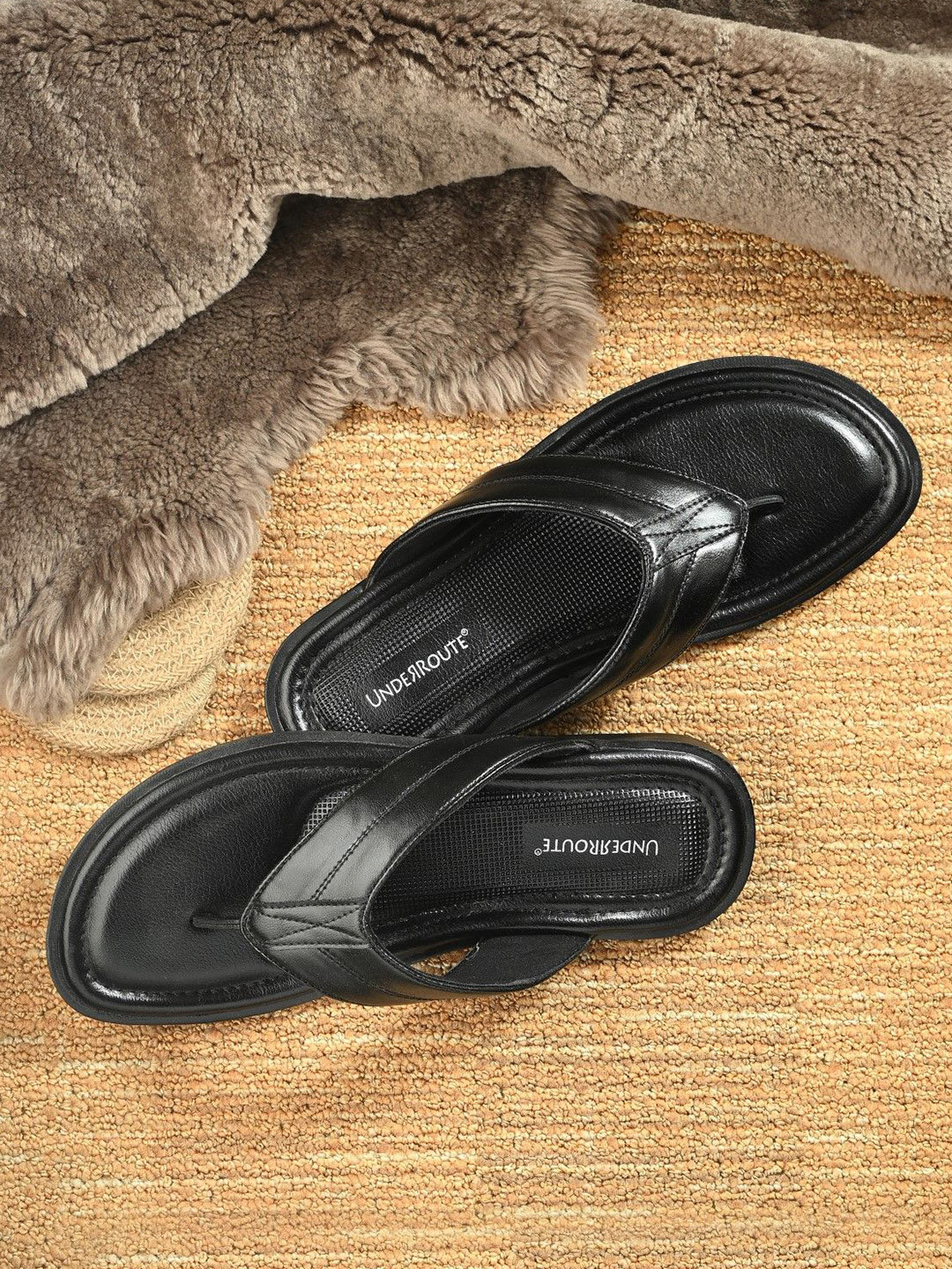 UNDERROUTE Men Comfort Sandals