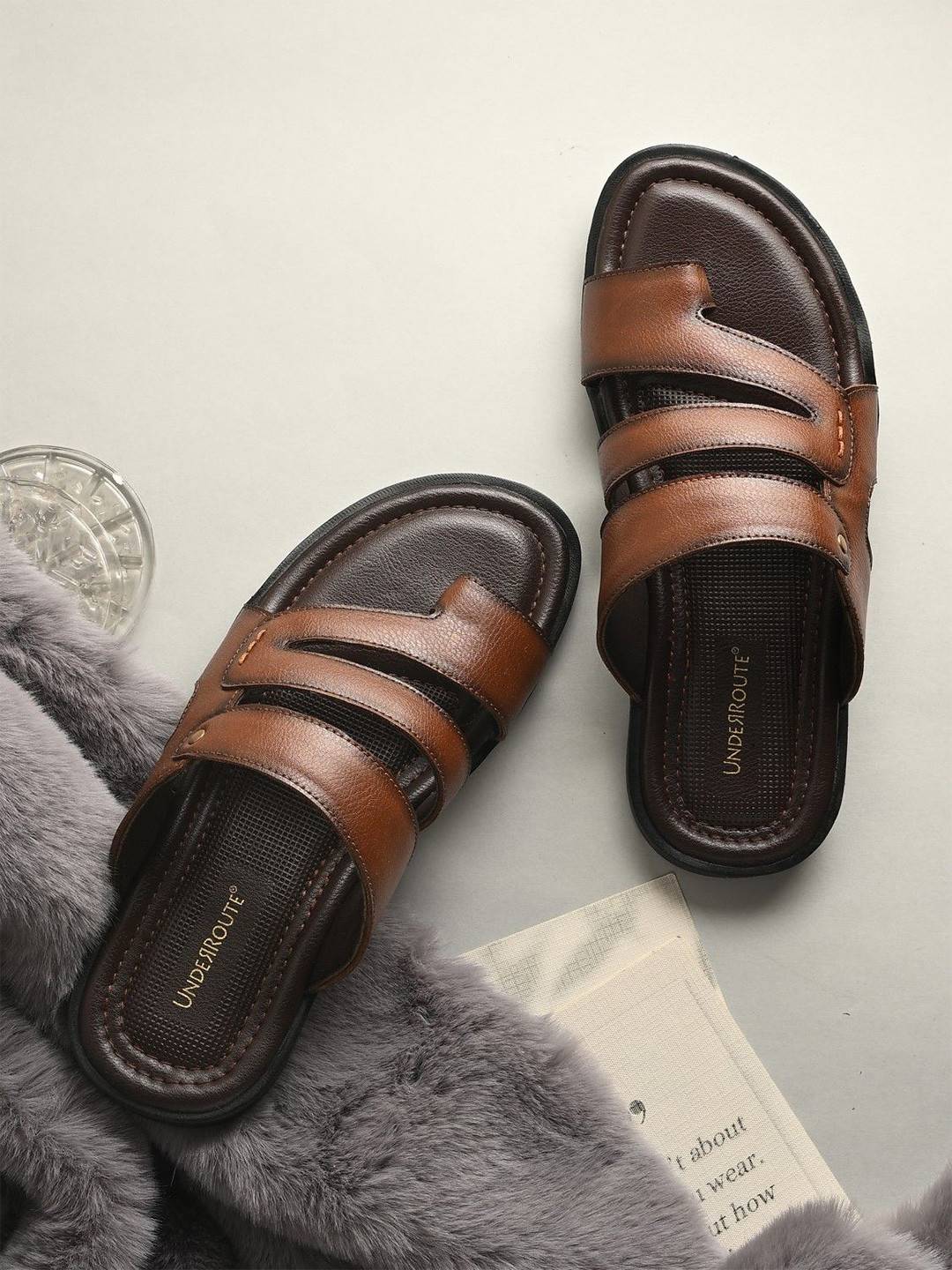 UNDERROUTE Men Comfort Sandals