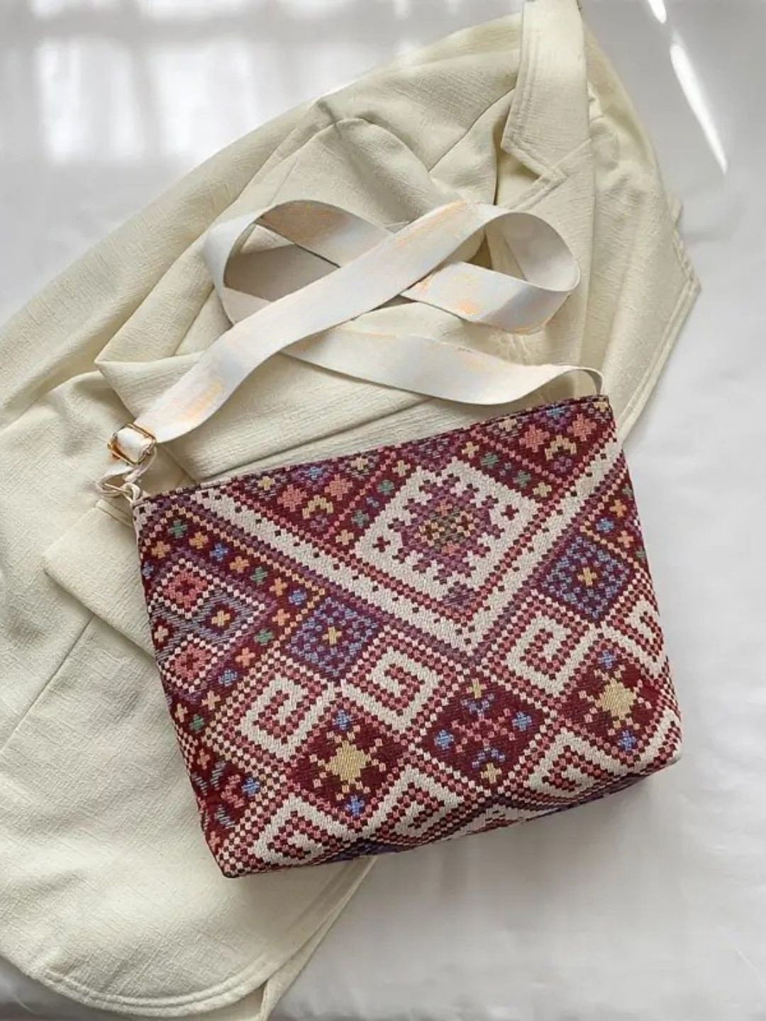 LIKE STYLE Women Geometric Crossbody Sling Bag