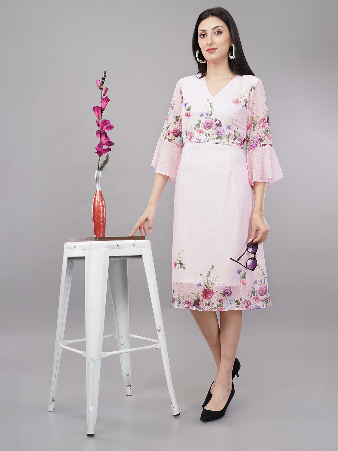 Shruthi Women V-Neck Floral Print Fit and Flare Dress