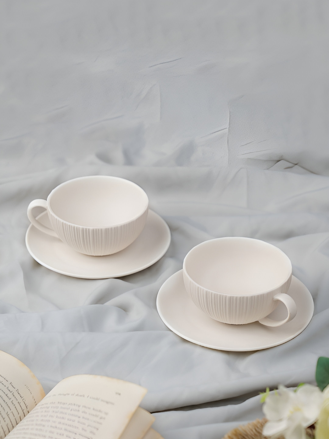 Vola Global LLP Pipe Shaped White Textured Porcelain Microwave Safe 4 Piece Cups-250ml