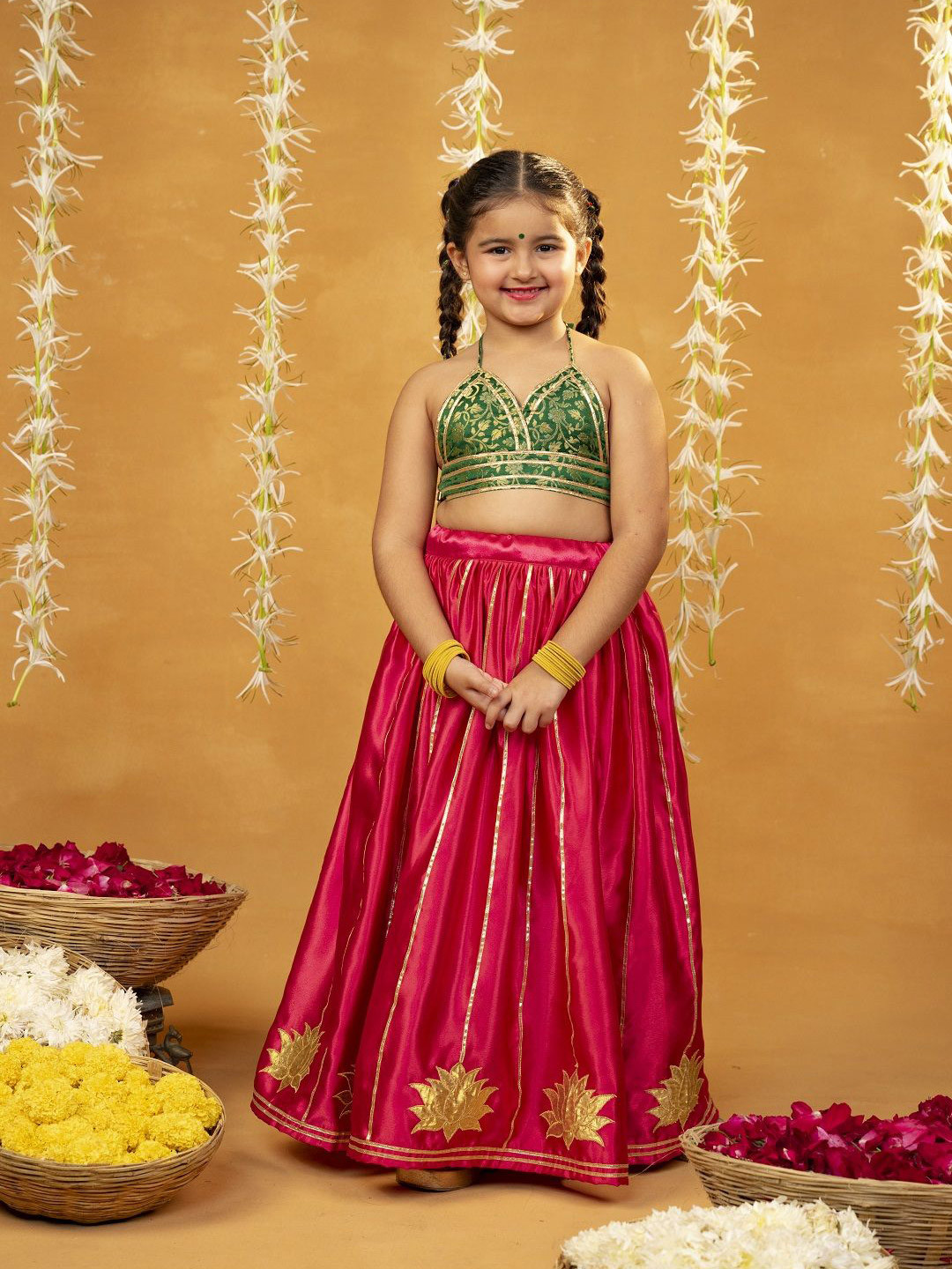 Jilmil Girls Floral Woven Design Sweetheart Neck Blouse With Lehenga & Dupatta