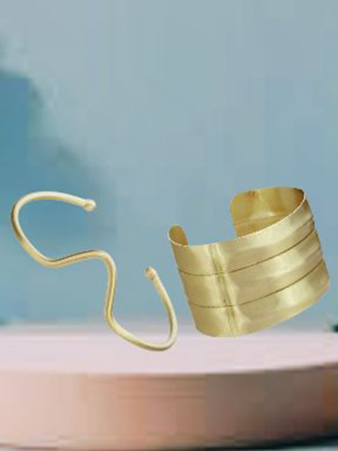 ATIBELLE Set Of 2 Gold Plated & Heart-Shaped Textured Contemporary Bracelets