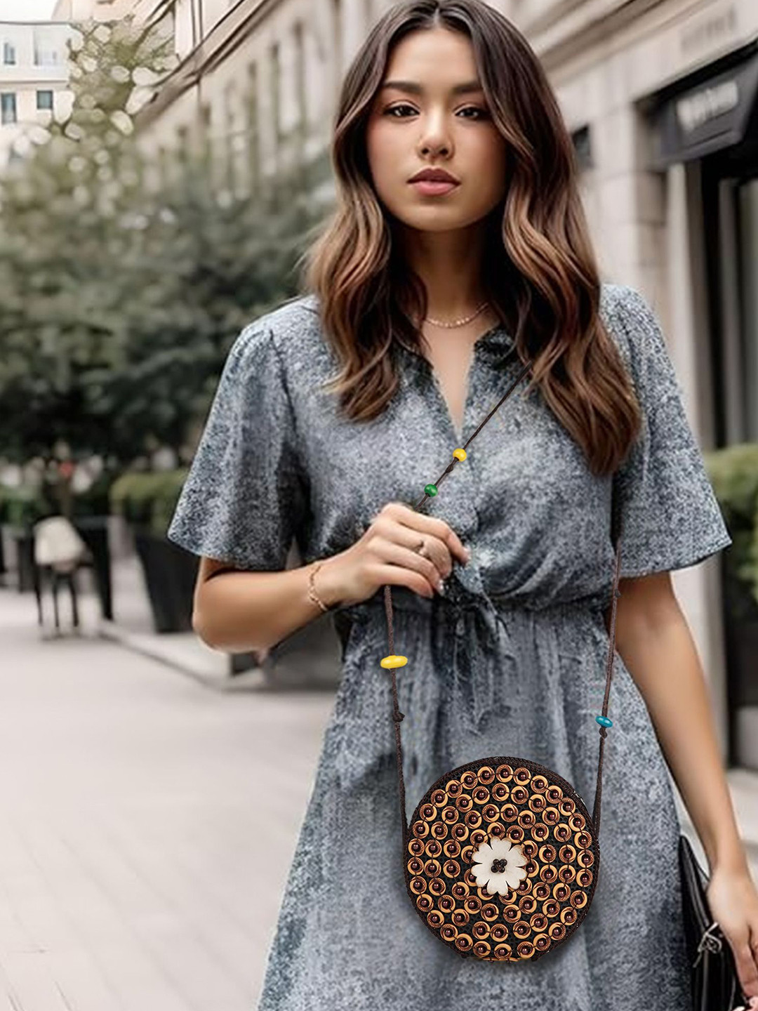 LADY QUINTON Structured Sling Bag
