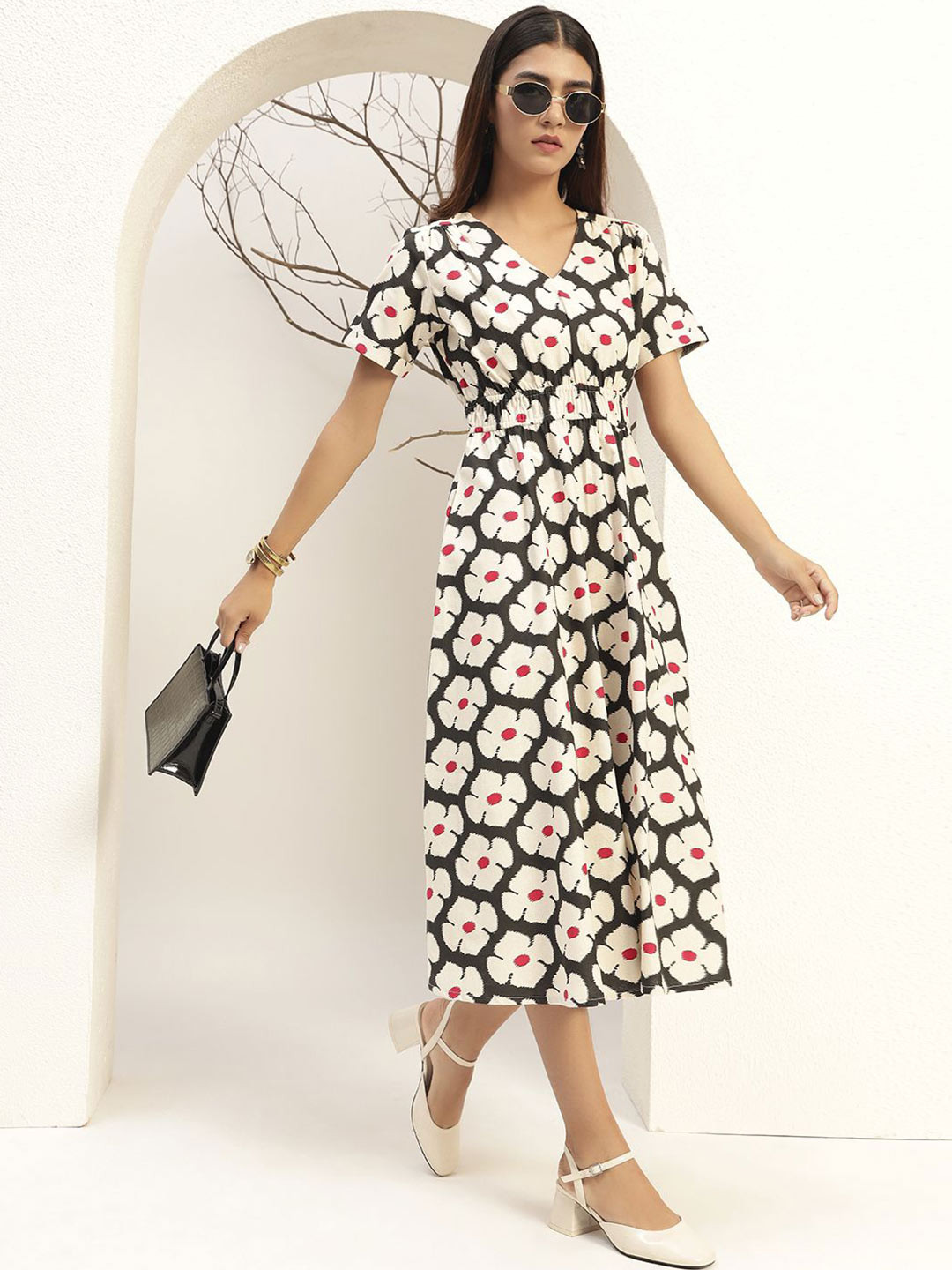 Bani Women Black Color Floral Printed Fit & Flare Midi Length Dress