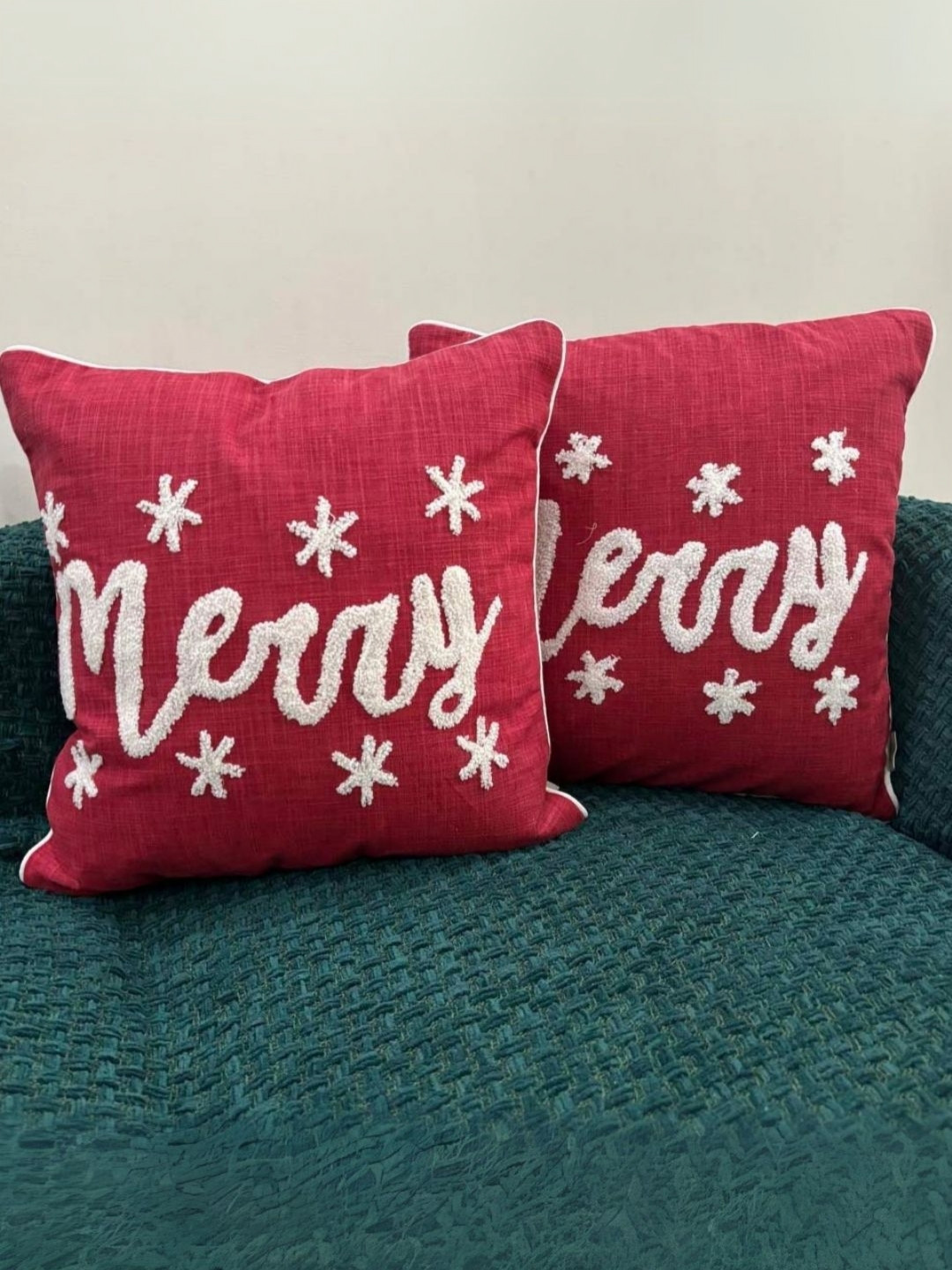 LUSHLYF Merry Script Tufted Christmas Abstract Cotton 2 Pcs Square Cushion Covers -16x16In