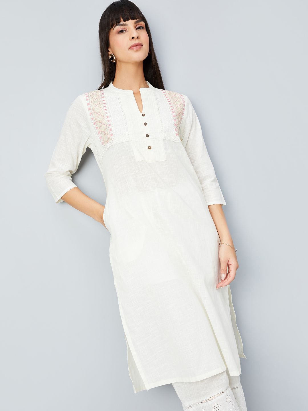 max Geometric Embroidered Thread Work Mandarin Collar Straight Kurta
