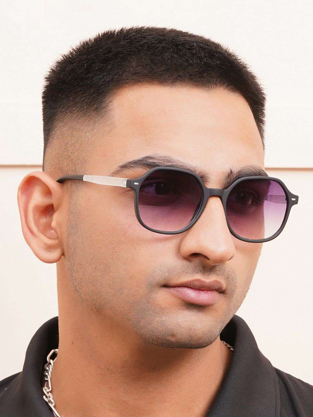 The Roadster Lifestyle Co Men UV Protected Round Sun Glasses