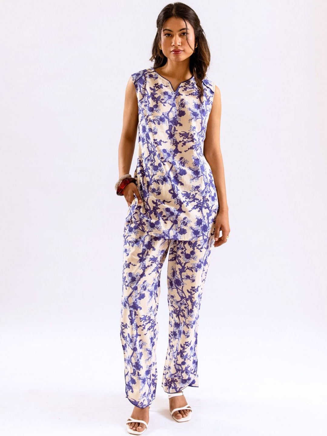 FEATHERS CLOSET Blue Sapphire Printed Sleeveless Cotton Co-Ord Set