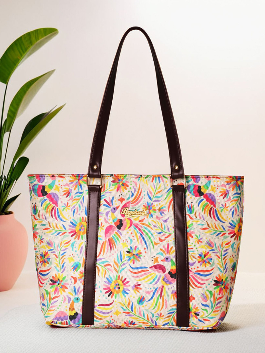 BANDICOOT Printed Structured Shoulder Bag