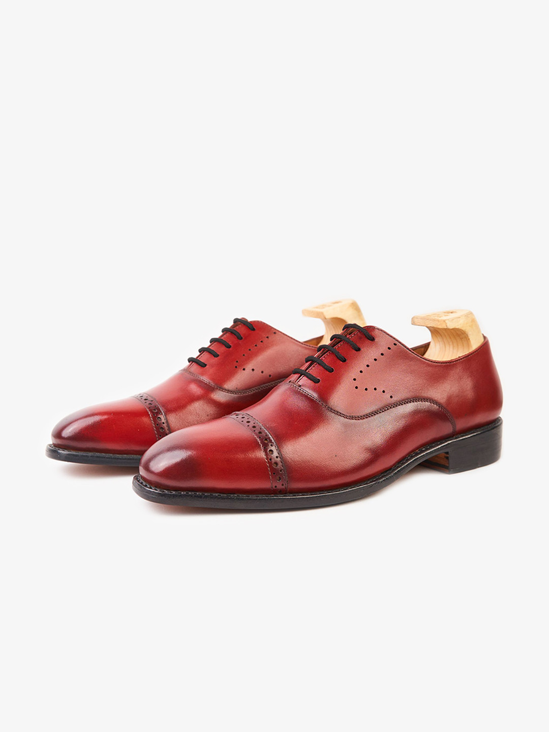 Whitemuds Men Bray Burgundy Oxfords