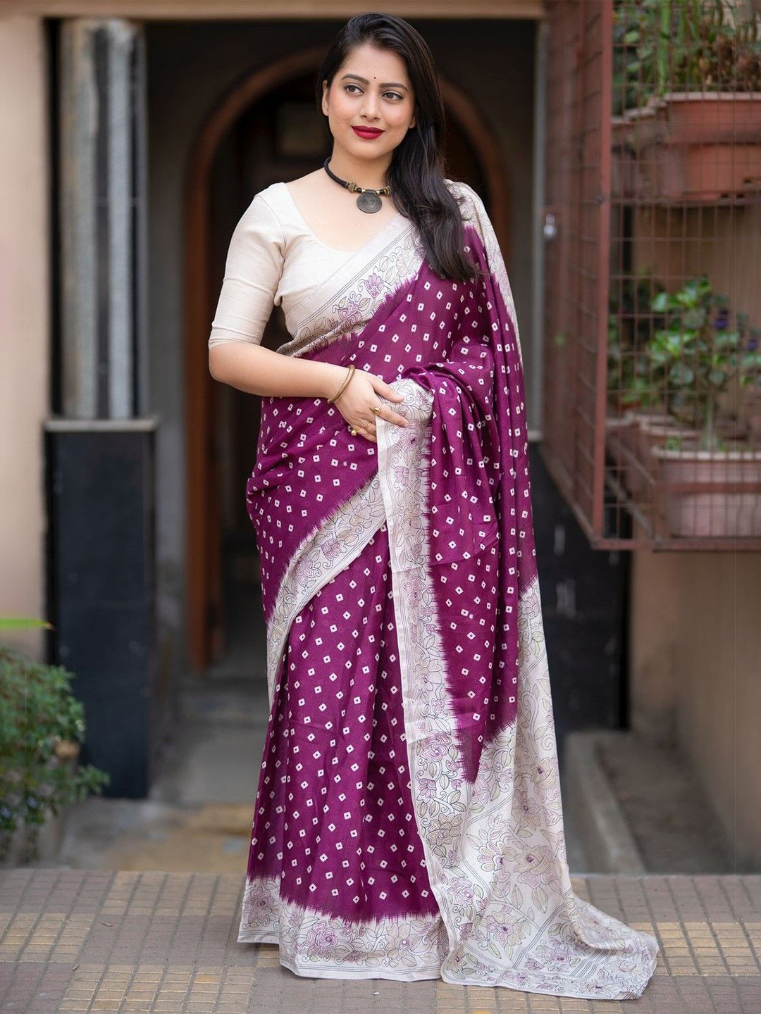 DIVASTRI Kalamkari Mirror Work Bandhani Saree