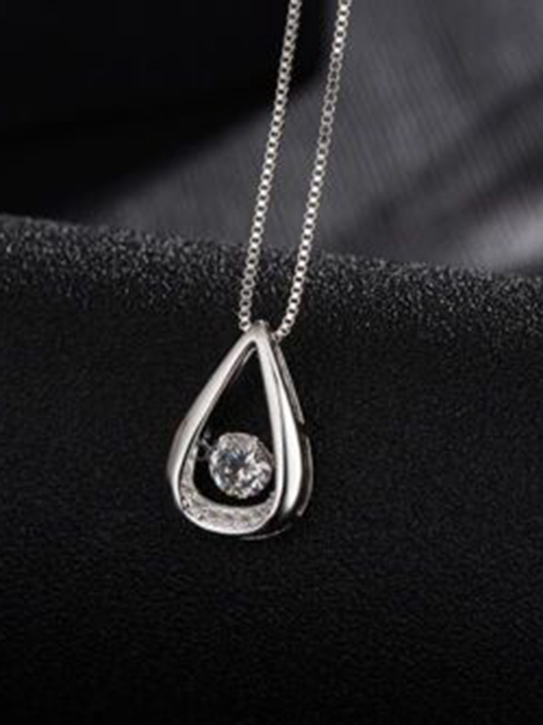 Bling Queen Silver Plated Cubic Zirconia Studded Necklace & Chain