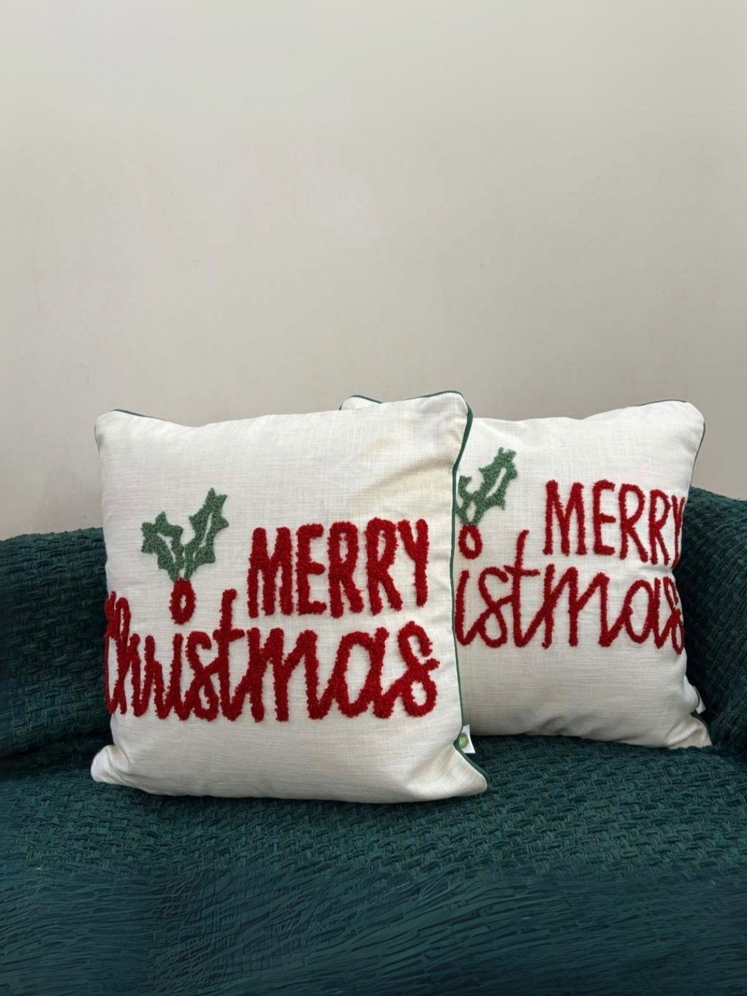 LUSHLYF Tufted Christmas Typography Cotton 2 Pcs Embroidered Cushion Covers -18x18In