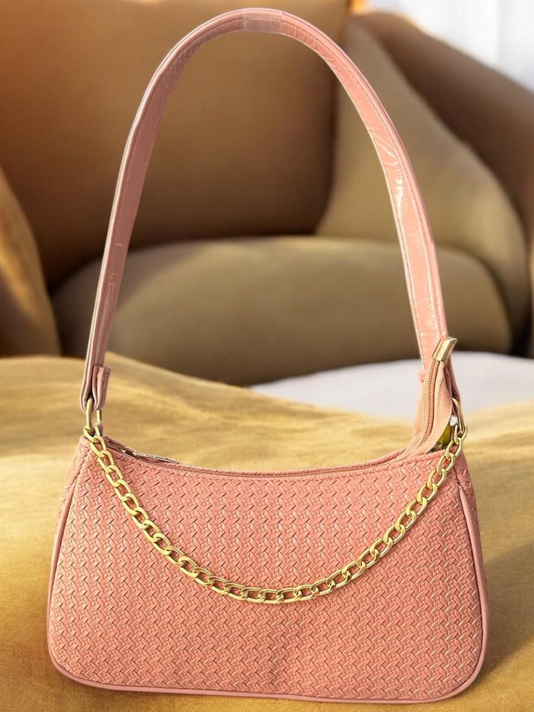 DAISY STAR Women Textured Structured Leather Shoulder Bag